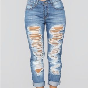 BRAND NEW ripped boyfriend jeans